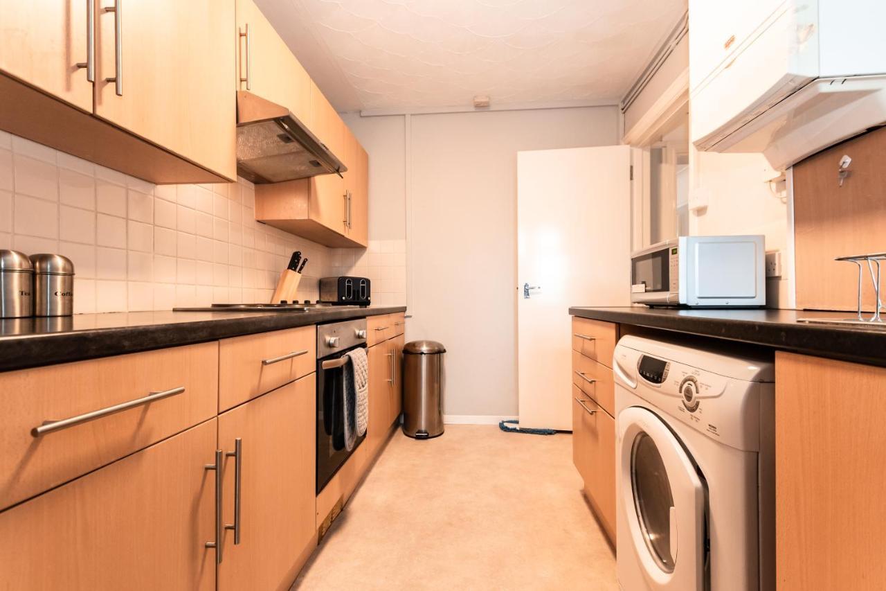 Best Price! Perfect Gunwharf Accommodation - 5 Single Beds Or Kingsize Free Parking Portsmouth Buitenkant foto