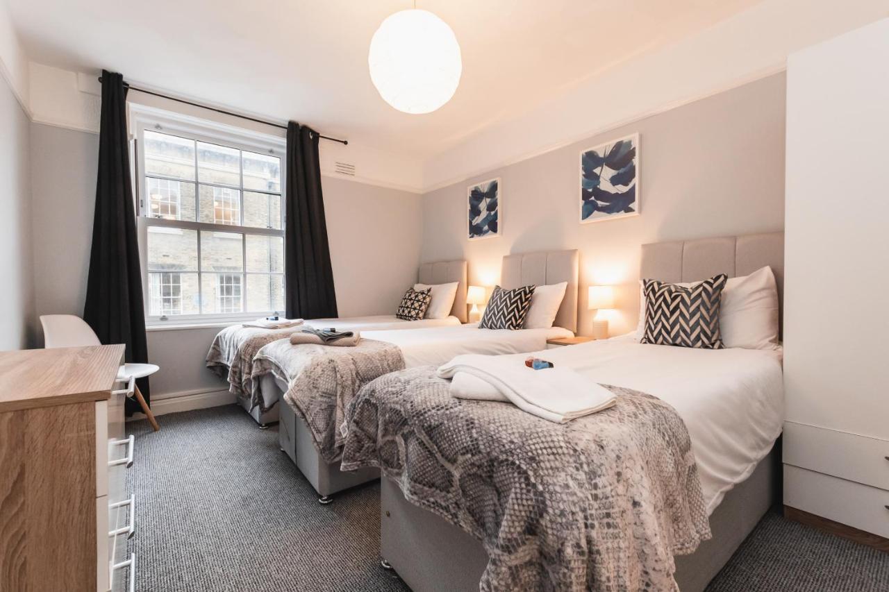 Best Price! Perfect Gunwharf Accommodation - 5 Single Beds Or Kingsize Free Parking Portsmouth Buitenkant foto