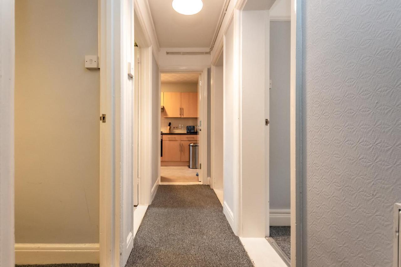 Best Price! Perfect Gunwharf Accommodation - 5 Single Beds Or Kingsize Free Parking Portsmouth Buitenkant foto